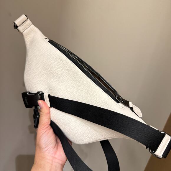 Last 2 ‼️Coach Warren Mini Belt Bag With Surf Print CBI28 Chalk Multi - Picture 7 of 14